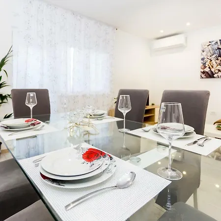 Apartment Urban Luxury Juricevic *