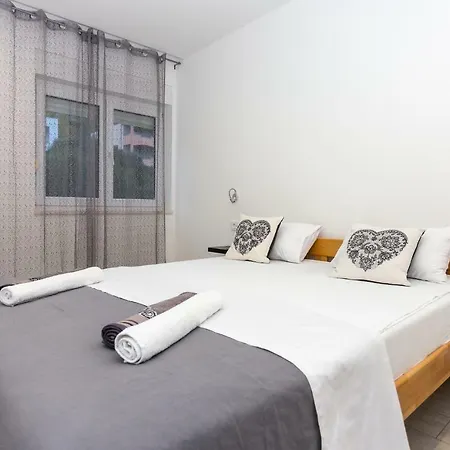 Urban Luxury Juricevic Apartment
