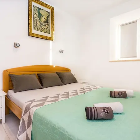 Urban Luxury Juricevic Apartment